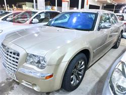 کرایسلەر 300